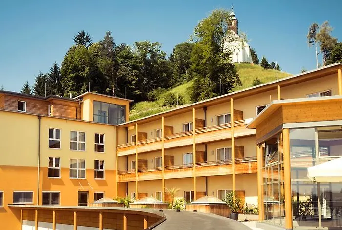 施万贝格海尔莫尔巴特酒店 4* Schwanberg