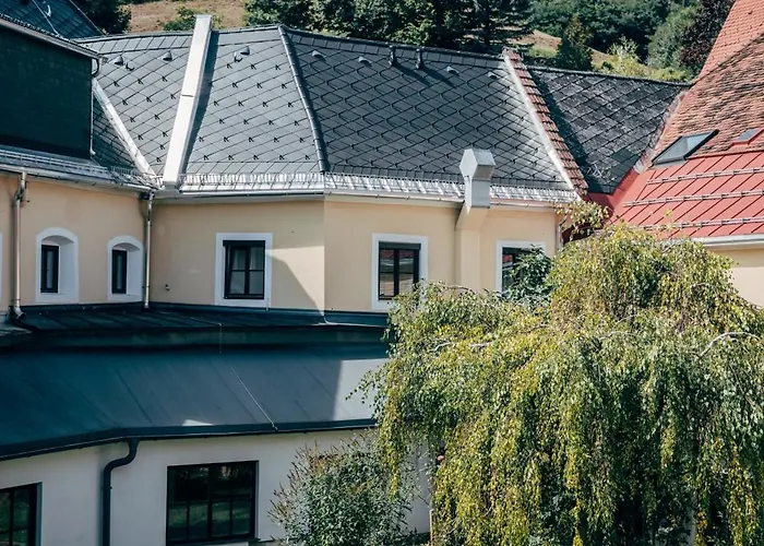 施万贝格海尔莫尔巴特酒店 Schwanberg