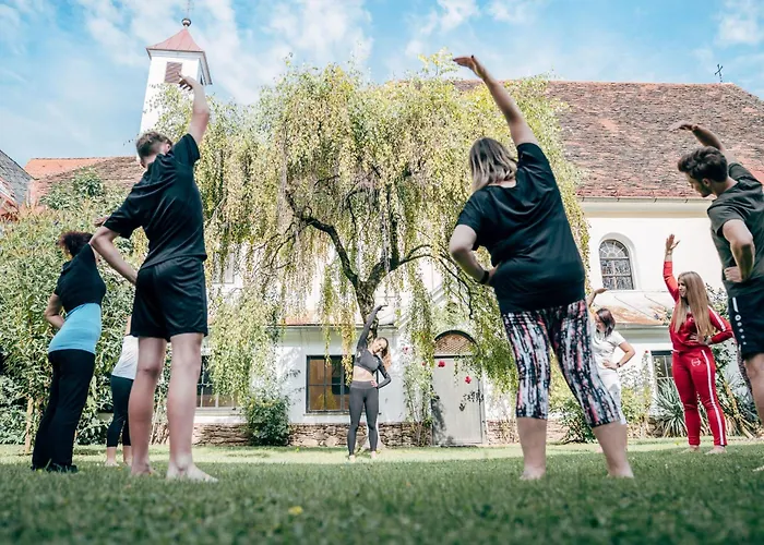 施万贝格海尔莫尔巴特酒店 酒店 4*