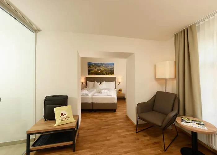 施万贝格海尔莫尔巴特酒店