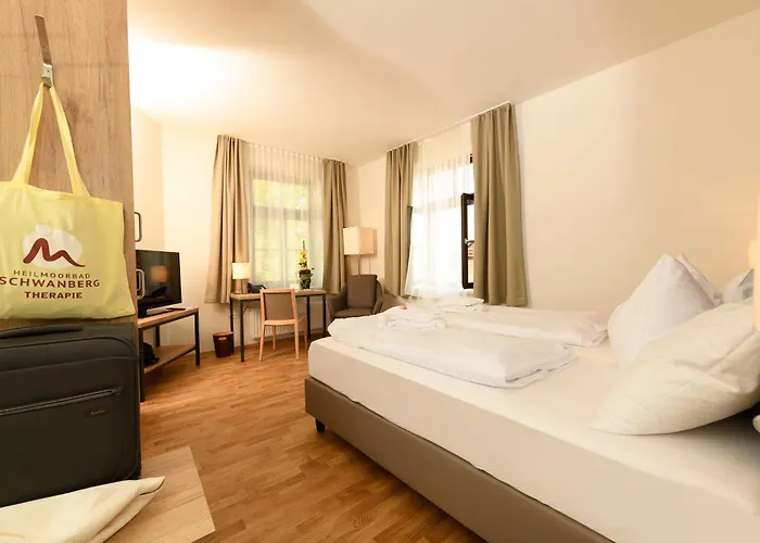 施万贝格海尔莫尔巴特酒店